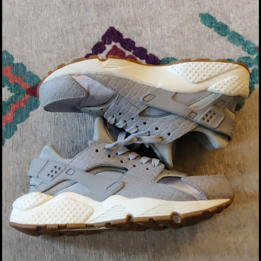 Nike Air Huaraches